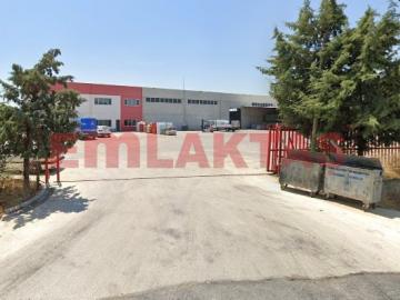 EMLAKTAŞ'TAN 9000 M2 ARAZİ İÇERİSİNDE 3200 M2 DEPO **MERKEZİ KONUM