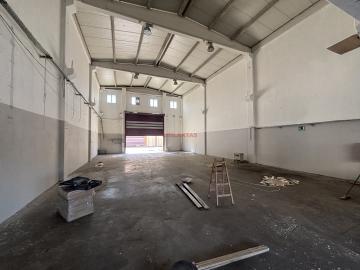 EMLAKTAŞ'TAN IŞIKKENT'TE ÇİFT CEPHELİ, HAZIR OFİSLİ 370 M2 İŞYERİ-DEPO