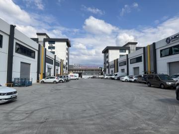 EMLAKTAŞ'TAN GÜVENLİKLİ SİTE İÇERİSİNDE 550 M2 DEPO-İŞYERİ **ÇİFT GİRİŞLİ