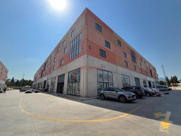 EMLAKTAŞ'TAN BORNOVA İŞ MERKEZİ'NDE HAZIR OFİSLİ 360 M2 DEPO-İŞYERİ **ÇİFT CEPHELİ