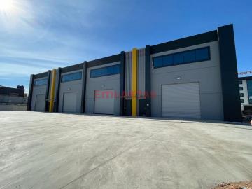 EMLAKTAŞ'TAN IŞIKKENT'TE ANA CADDE CEPHELİ 300 M2 İŞYERİ-DÜKKAN