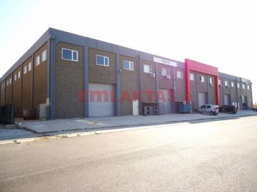 EMLAKTAŞ'TAN IŞIKKENT'TE HAZIR OFİSLİ,RAMPALI 800 M2 İŞYERİ-DEPO