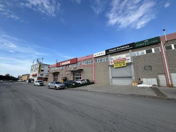 EMLAKTAŞ'TAN IŞIKKENT'TE 1000 M2 İŞYERİ DEPO **RAMPALI