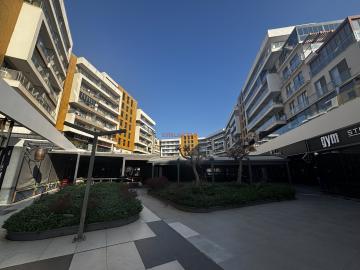 EMLAKTAŞ'TAN BORNOVA MYVİA 414 SİTESİNDE 2+1 DAİRE-OFİS