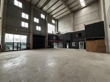 EMLAKTAŞ'TAN BORNOVA İŞ MERKEZİ'NDE 360 M2 İŞYERİ