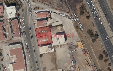 EMLAKTAŞ'TAN AYDINLAR CADDESİ ÜZERİ 1000 M2 KUPON ARSA