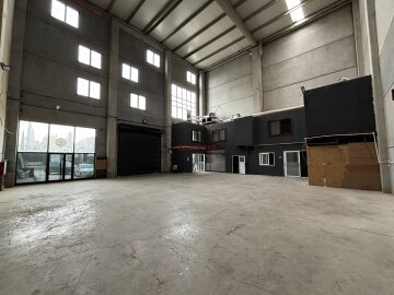 EMLAKTAŞ'TAN BORNOVA İŞ MERKEZİ'NDE 360 M2 İŞYERİ **OFİSLİ
