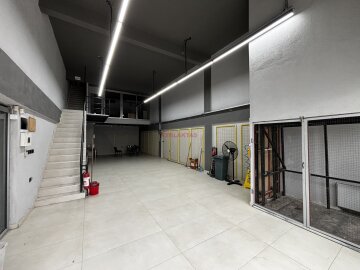EMLAKTAŞ'TAN CADDE ÜZERİ 330 M2 İŞYERİ **KÖŞE KONUMLU